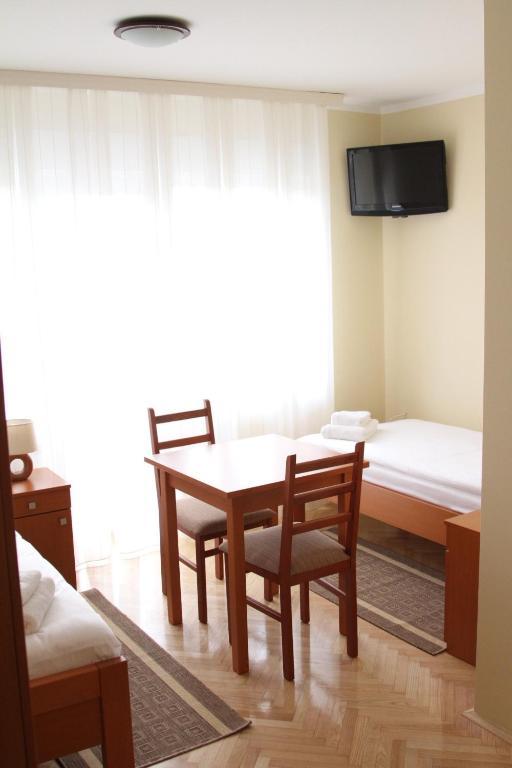 Rooms Villa Aria Sesvete Pokoj fotografie
